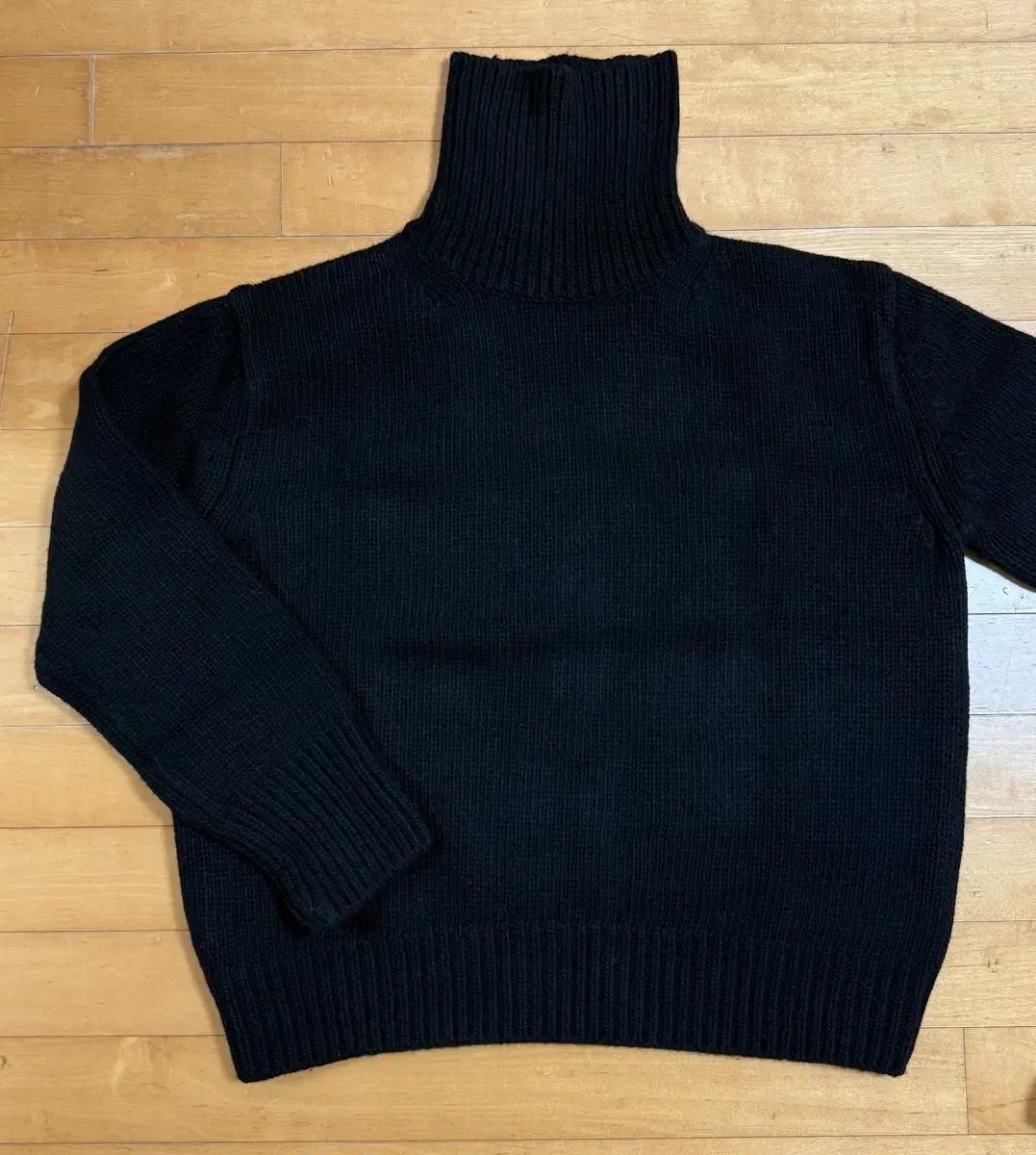 lfm Wide Roll Neck Sweater